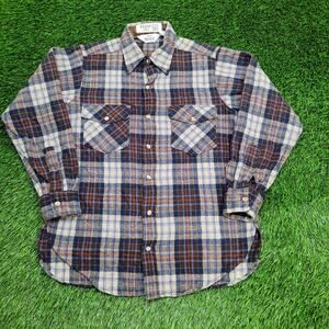 Vintage 90s Woolrich Shadow Plaid Button Shirt Medium 20x29 Flannel